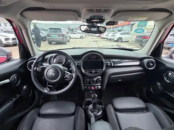 MINI MINI 2018