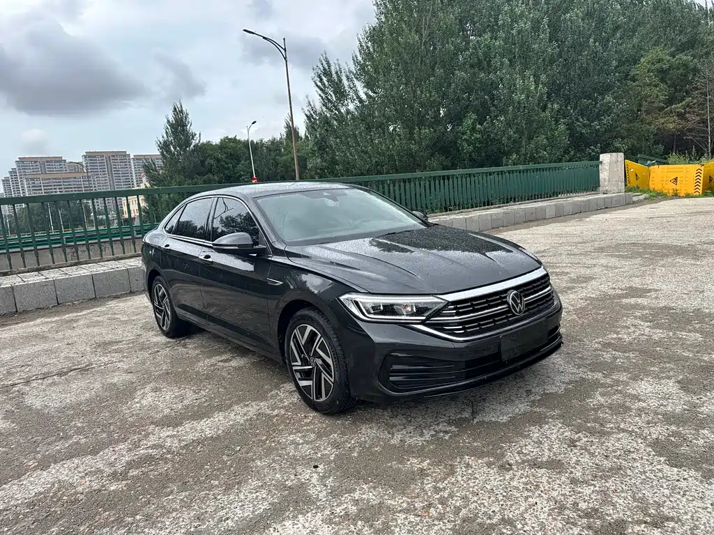 Volkswagen Sagitar 2023