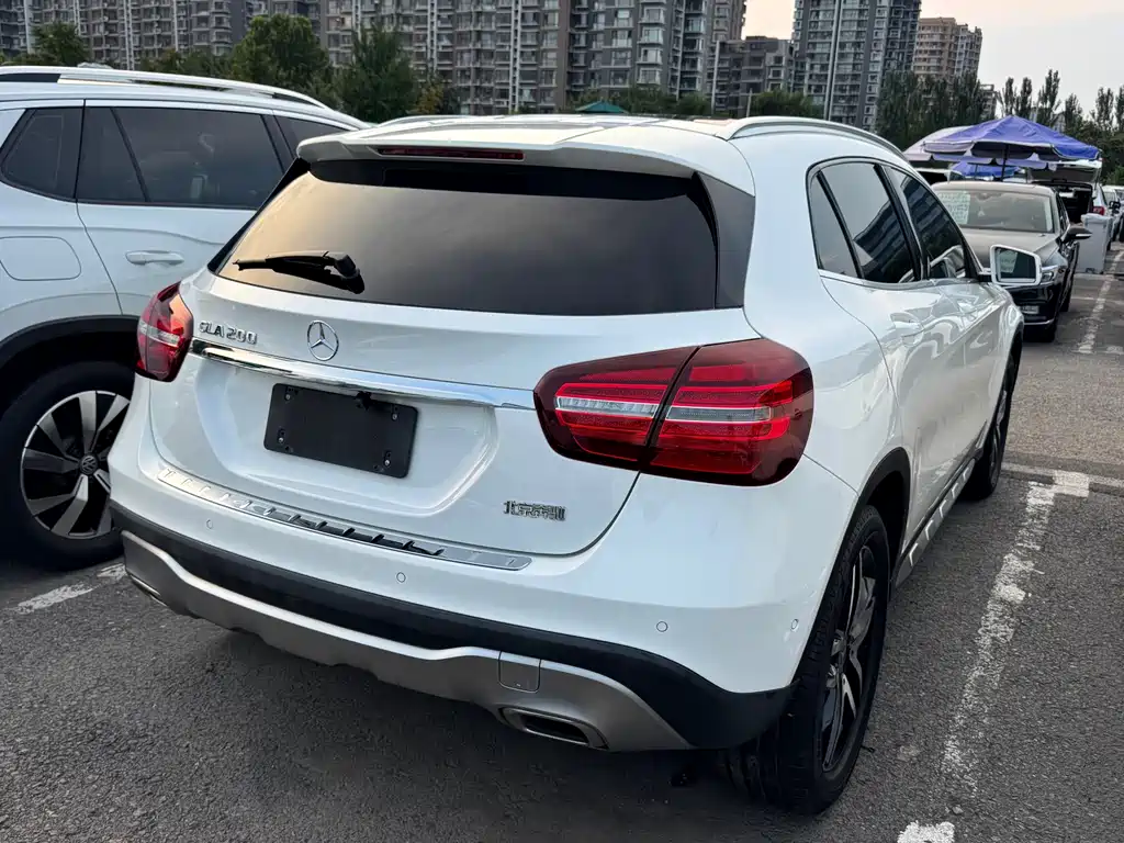 Mercedes-Benz GLA 2018 — фото 15