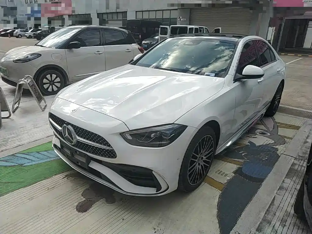 Mercedes-Benz C-Class 2024