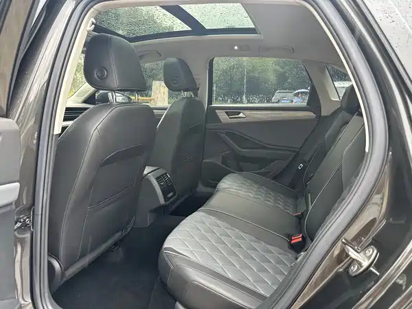Volkswagen Sagitar 2023