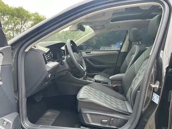 Volkswagen Sagitar 2023