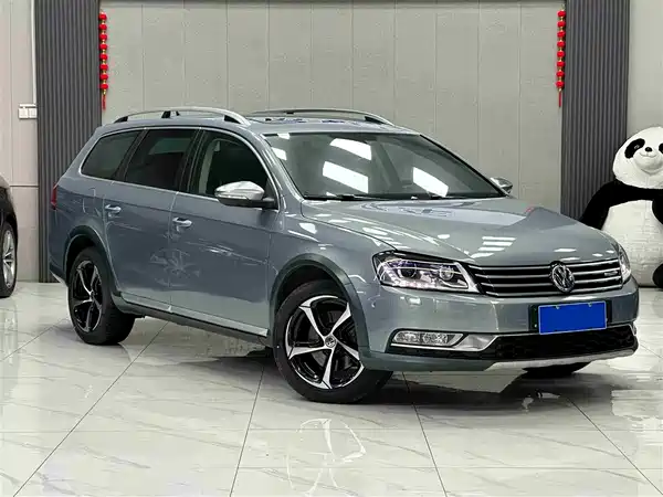 Volkswagen Magotan 2013