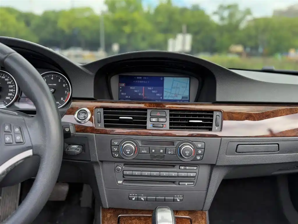 BMW 3 Series 2007 — фото 12