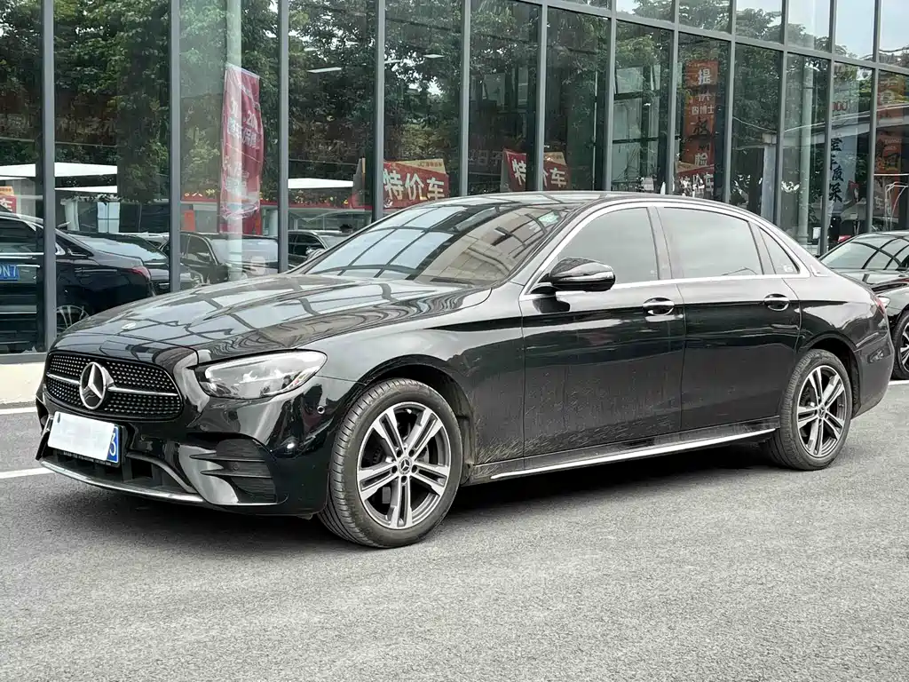 Mercedes-Benz E-Class 2022 — фото 1