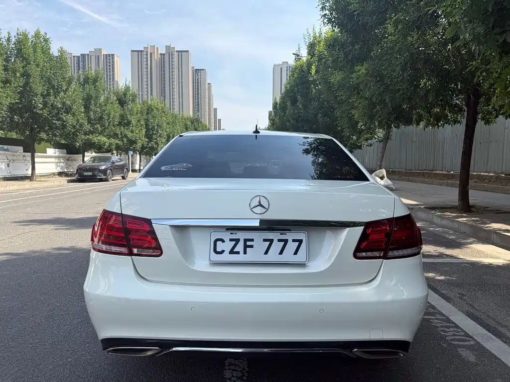 Mercedes-Benz E-Class 2015 — фото 8