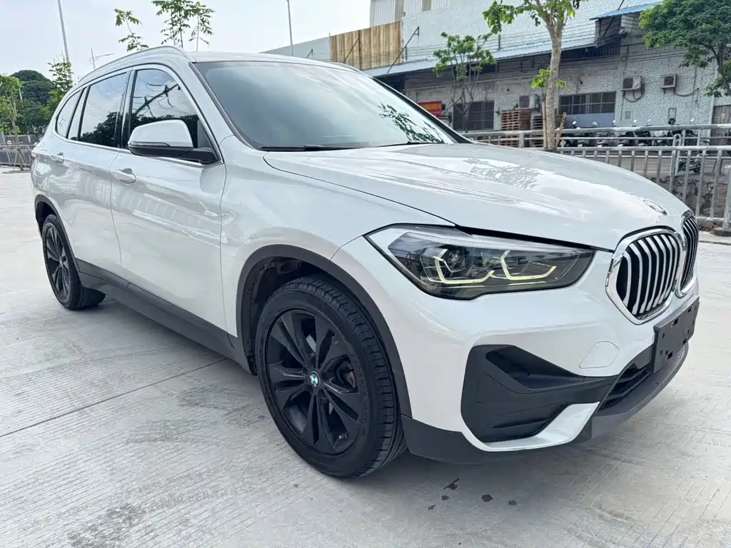 BMW X1 2021 — фото 3