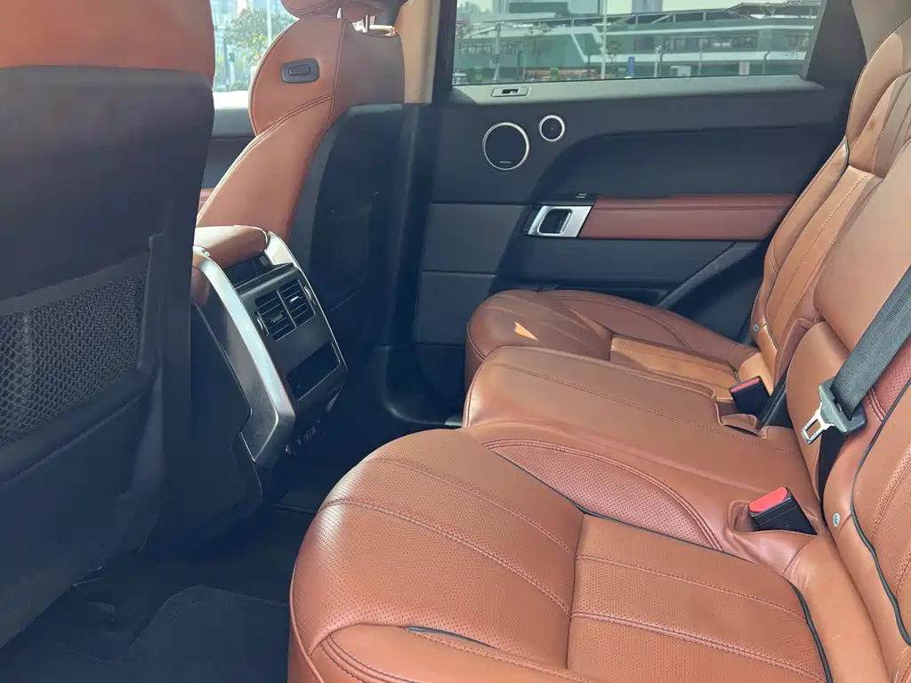 Land Rover Range Rover Sport 2018 — фото 9