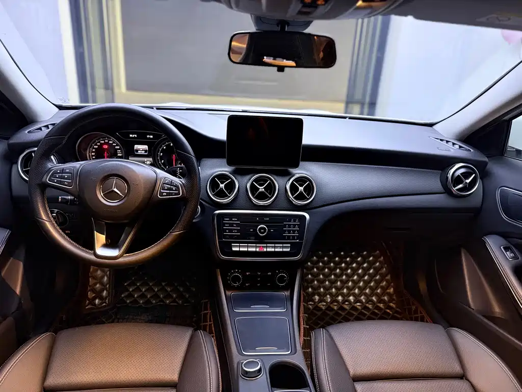 Mercedes-Benz GLA 2017