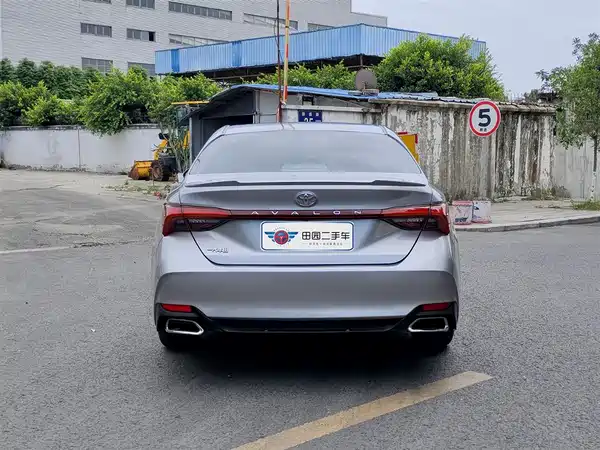 Toyota Avalon 2021