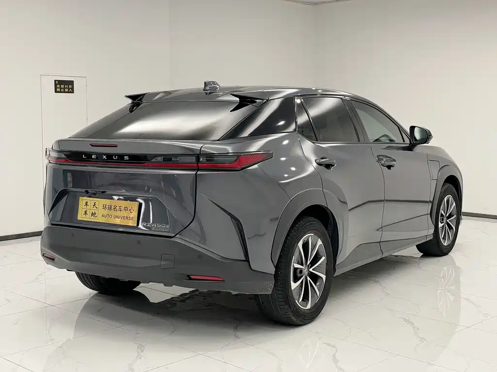 Lexus RZ 2023 — фото 4