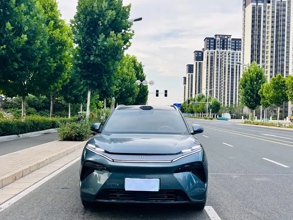 BYD Tang L 2026