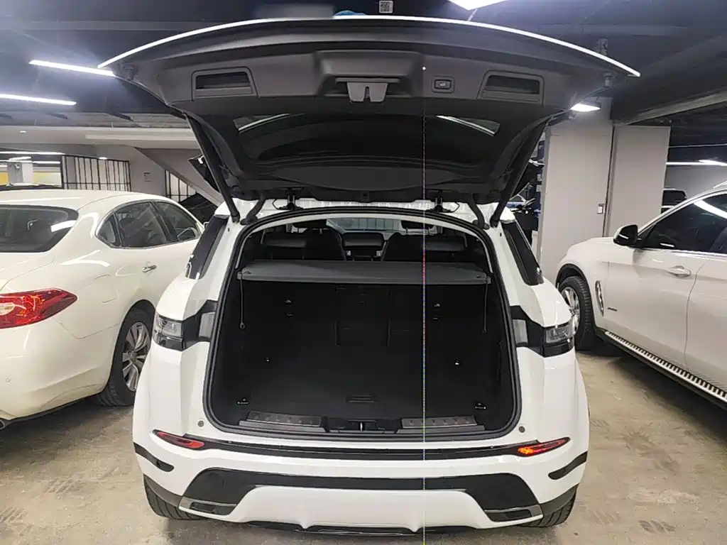 Land Rover Evoque 2022 — фото 19
