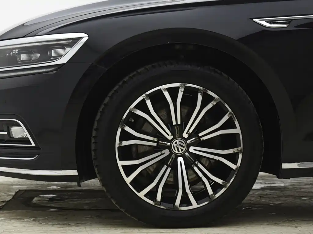 Volkswagen Phideon 2020 — фото 5