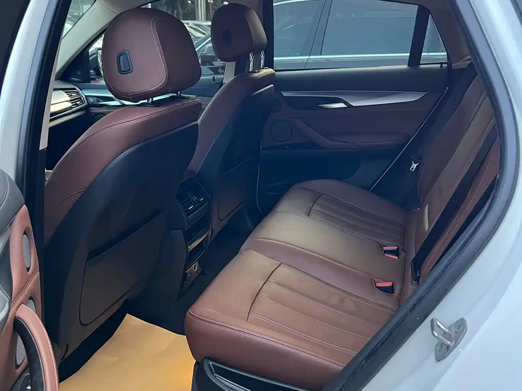 BMW X6 2019 — фото 10