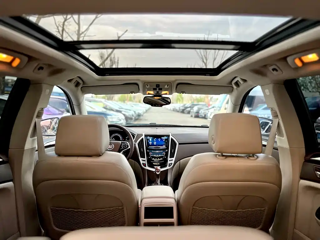 Cadillac SRX 2013 — фото 36