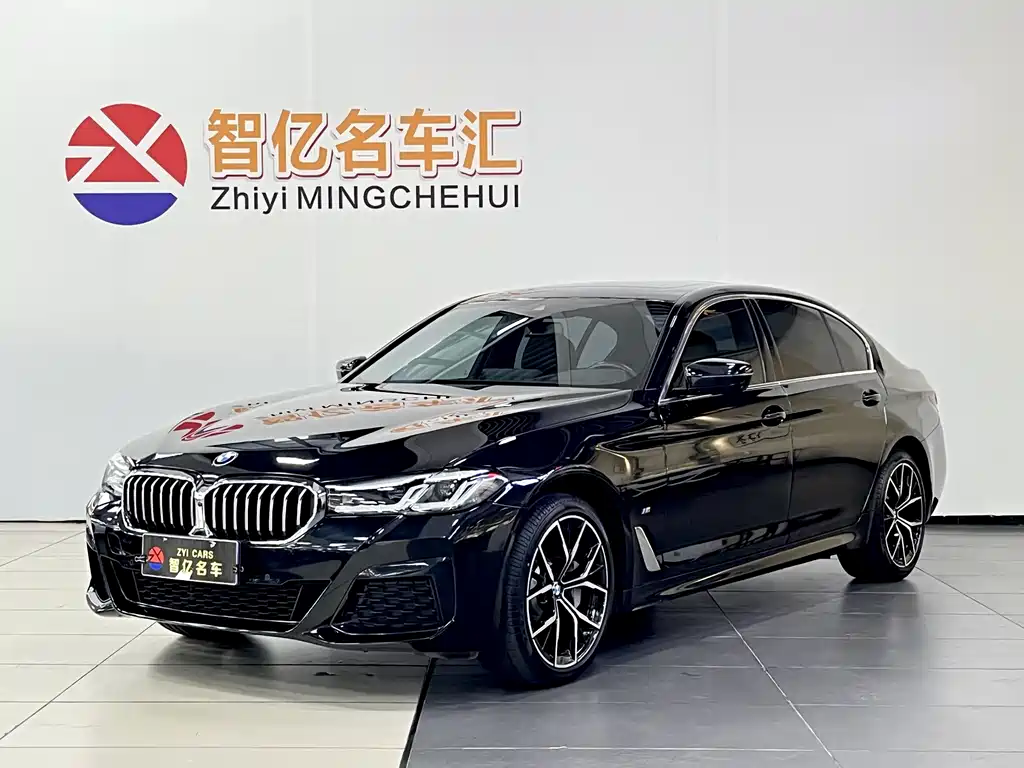BMW 5 Series 2023 — фото 1