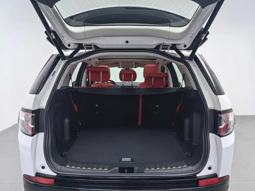 Land Rover Discovery Sport 2017 — фото 16