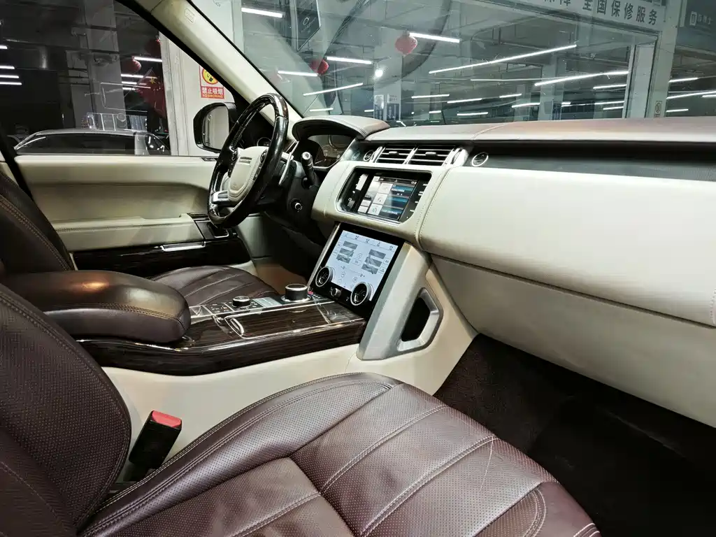 Land Rover Range Rover 2015 — фото 11
