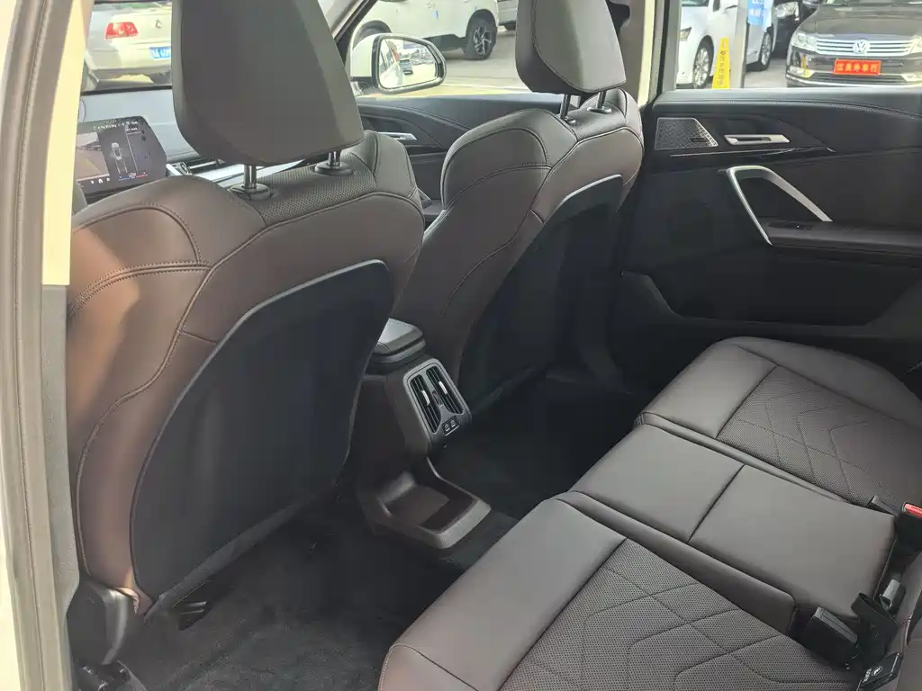 BMW X1 2025 — фото 12