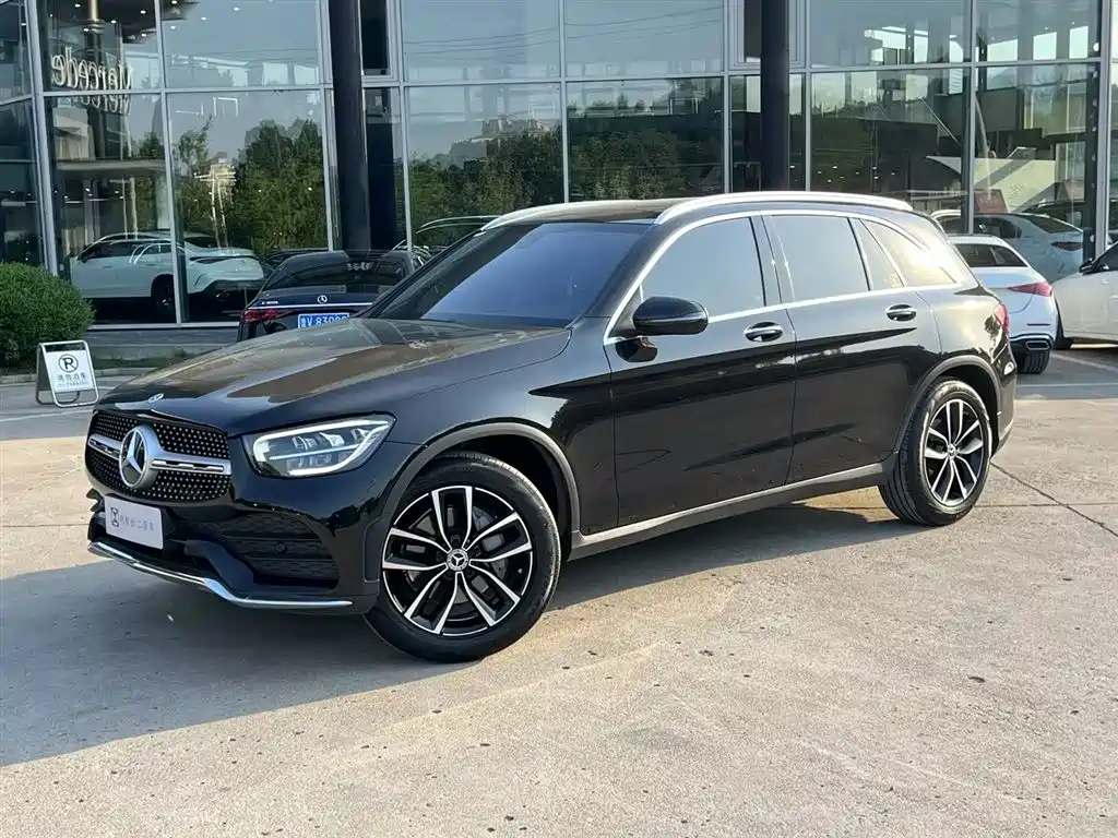 Mercedes-Benz GLC 2021 — фото 1