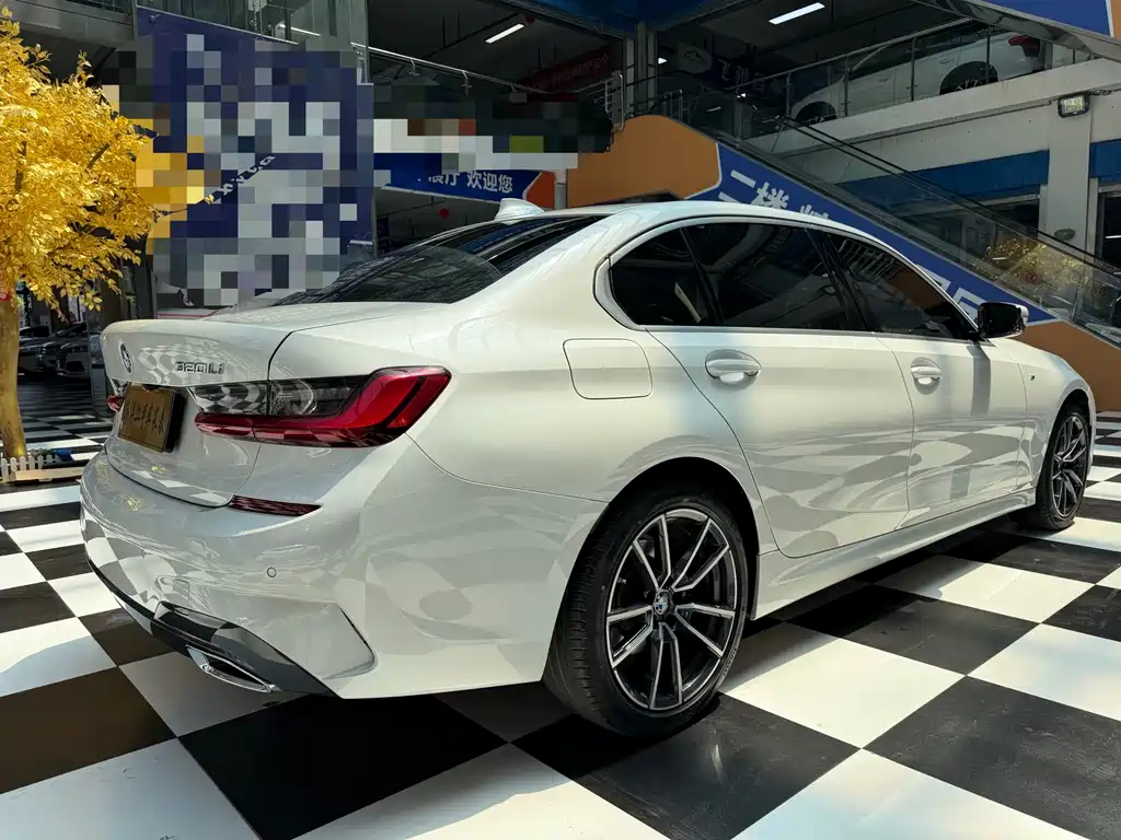 BMW 3 Series 2022