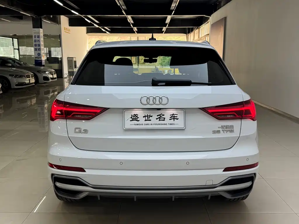 Audi Q3 2022 — фото 11