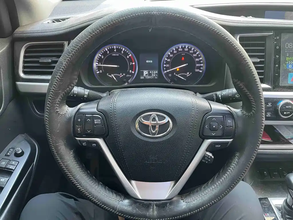 Toyota Highlander 2016 — фото 10