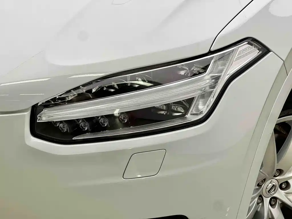Volvo XC90 2016 — фото 15