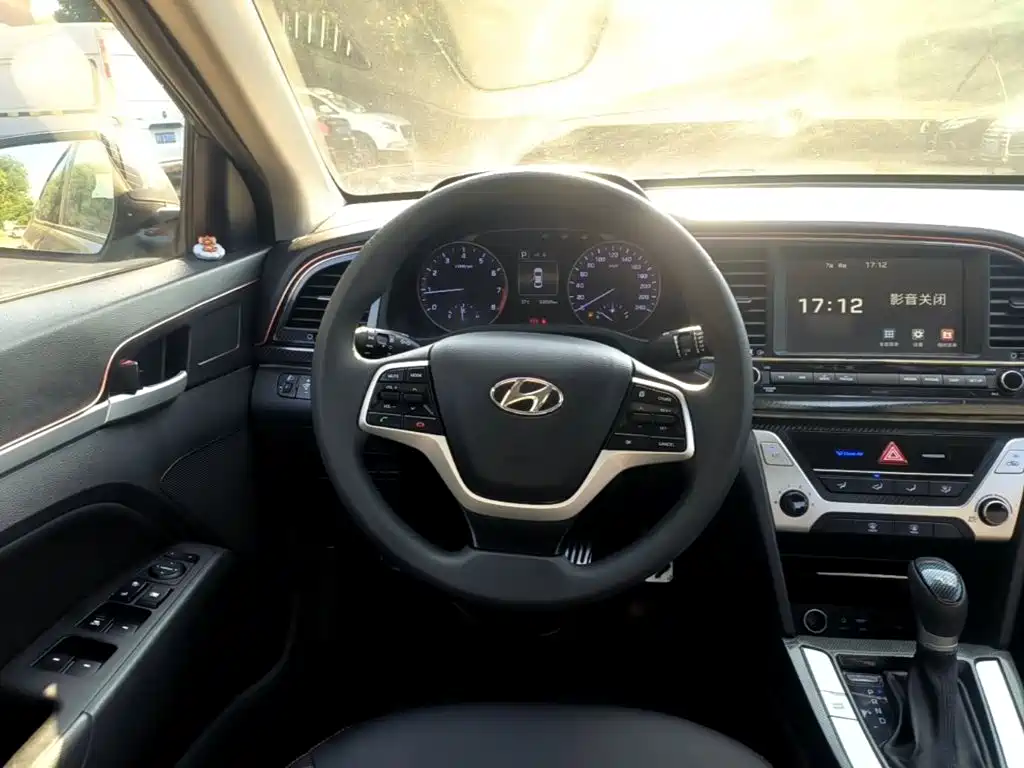 Hyundai Celesta 2017 — фото 11