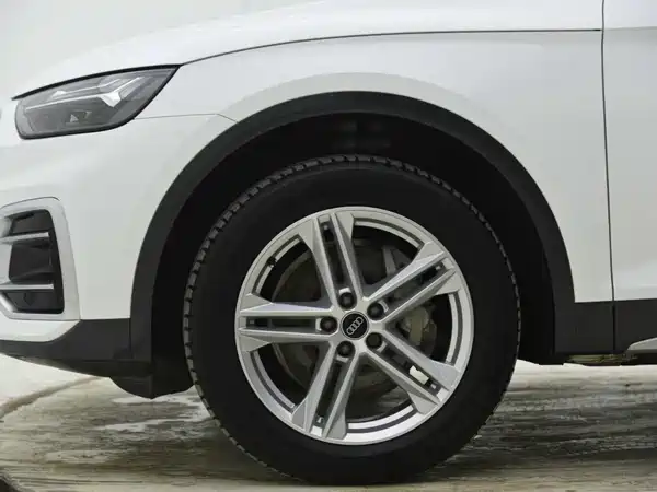 Audi Q5L 2023
