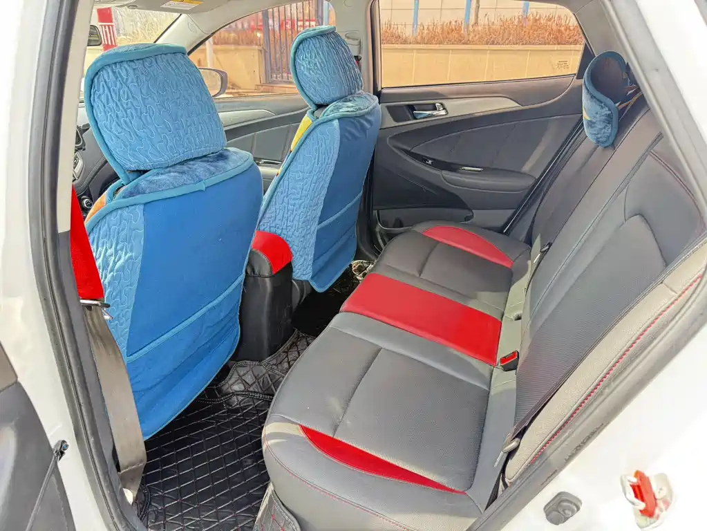 Changan Eado XT 2017 — фото 12