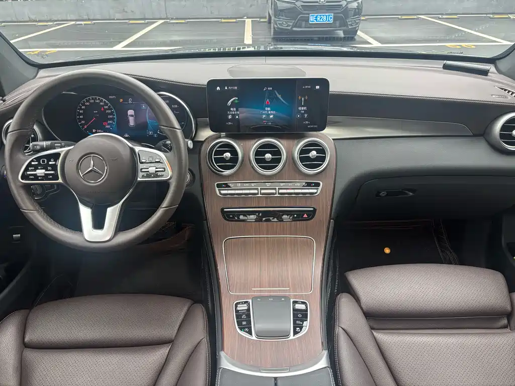 Mercedes-Benz GLC 2021 — фото 12
