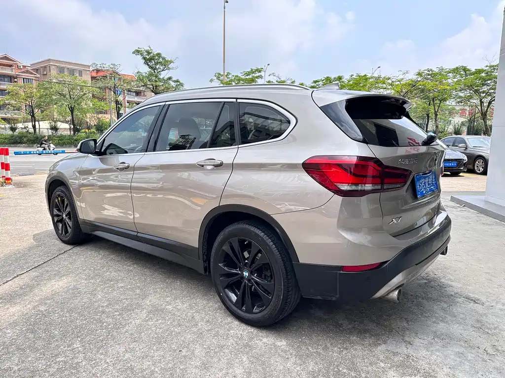 BMW X1 2020 — фото 4