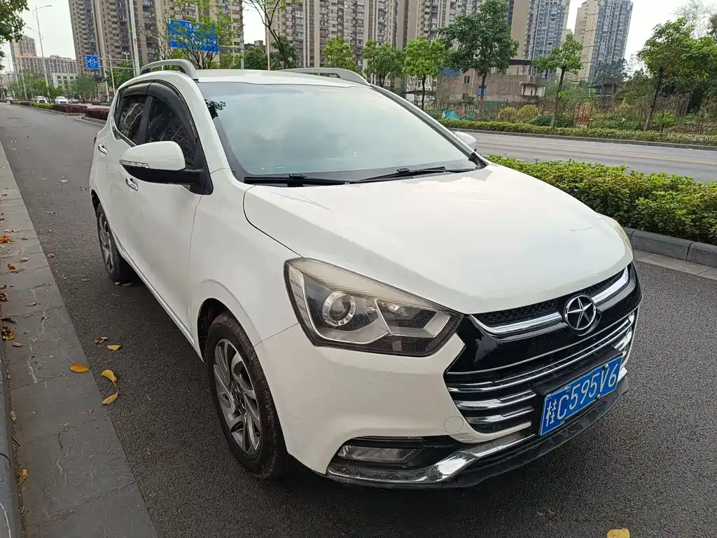 JAC Refine S2 2015 — фото 3