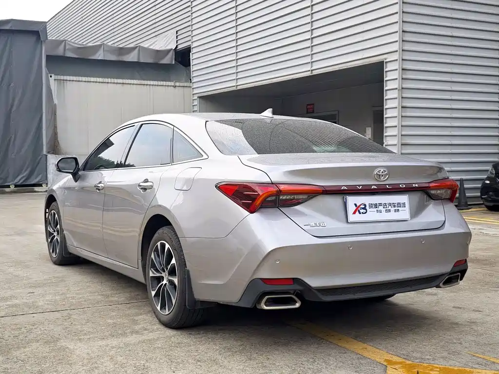 Toyota Avalon 2022 — фото 6