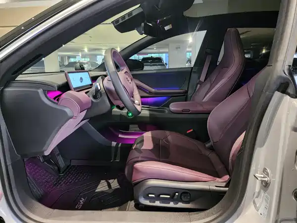 NIO ET5T 2025