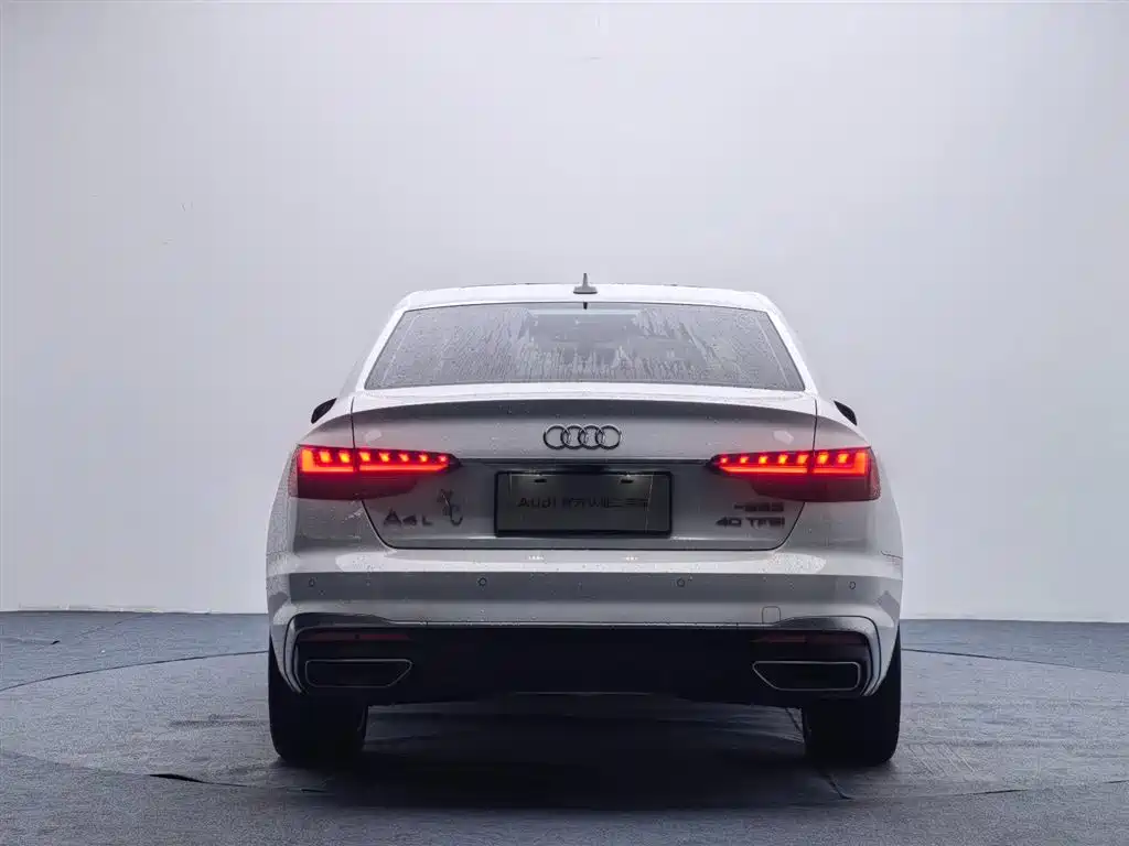 Audi A4L 2021 — фото 6