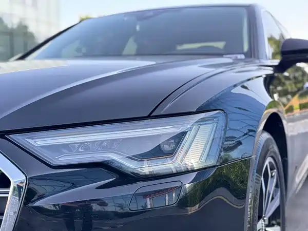 Audi A6L 2020