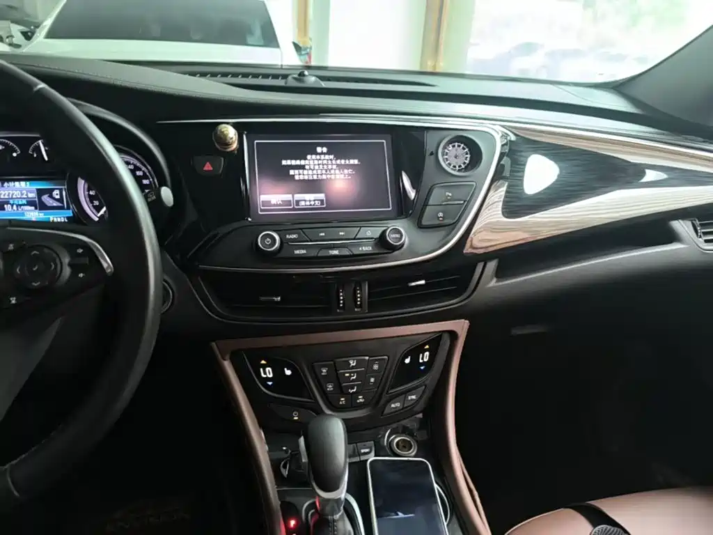Buick Envision Plus 2018 — фото 13