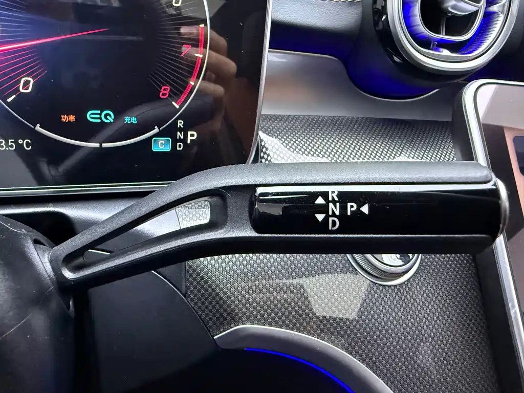 Mercedes-Benz C-Class 2021 — фото 11