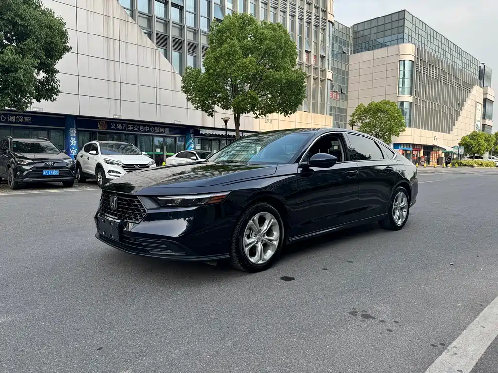 Honda Accord 2024 — фото 1