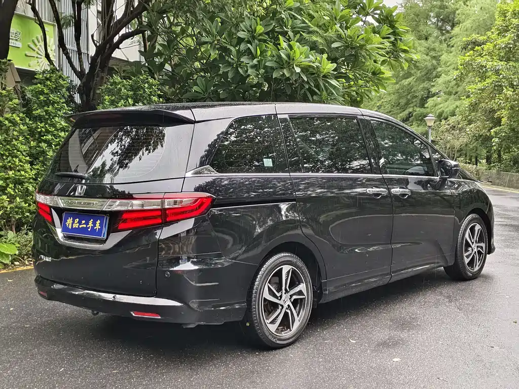 Honda Odyssey 2017 — фото 7