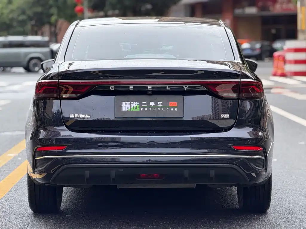 Geely Emgrand 2023 — фото 12