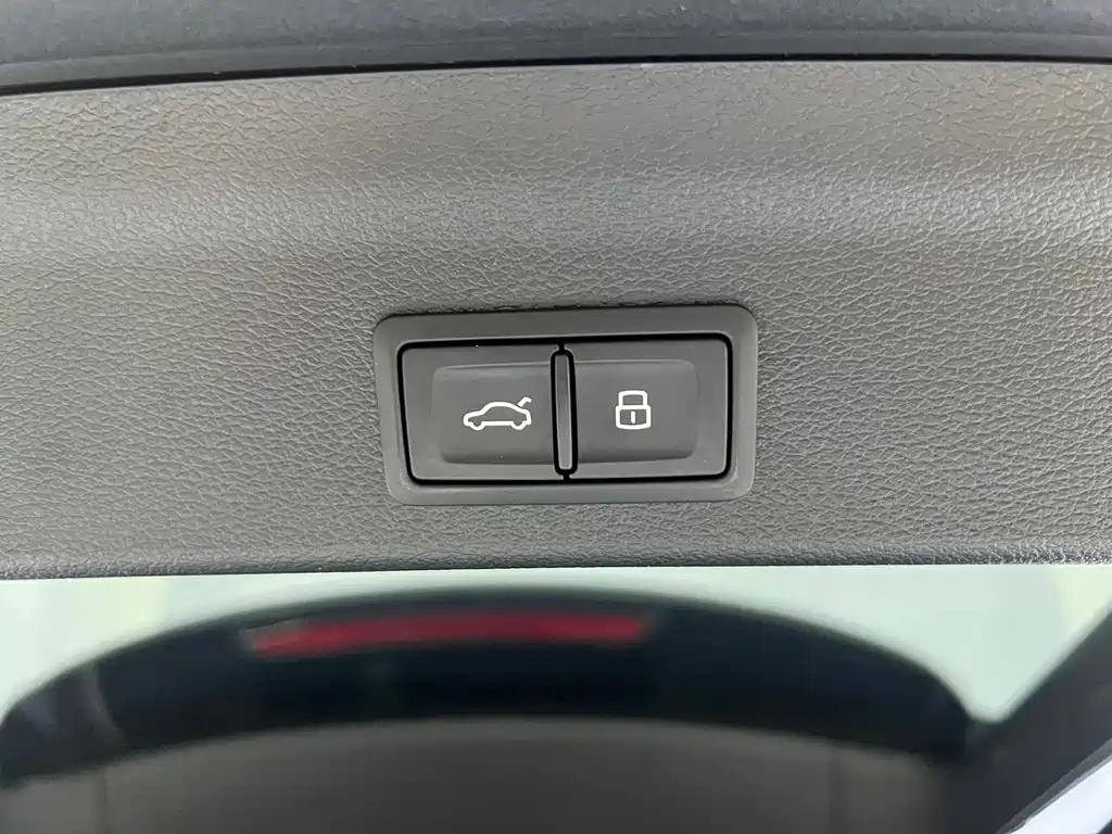 Audi Q3 2023 — фото 18