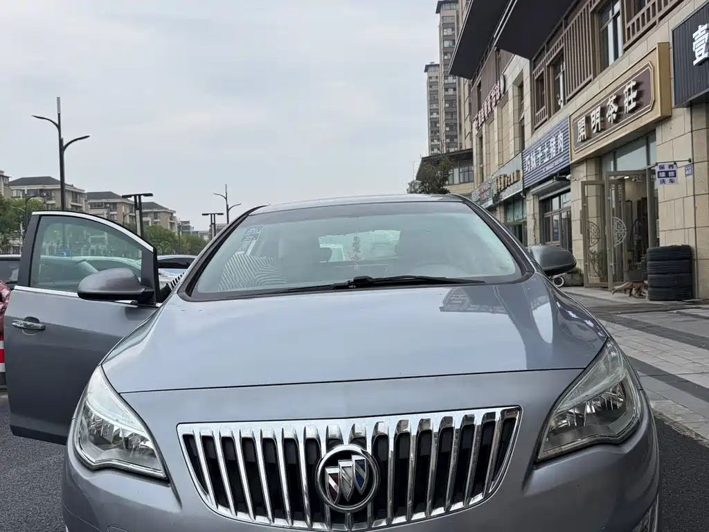Buick Excelle 2014 — фото 2