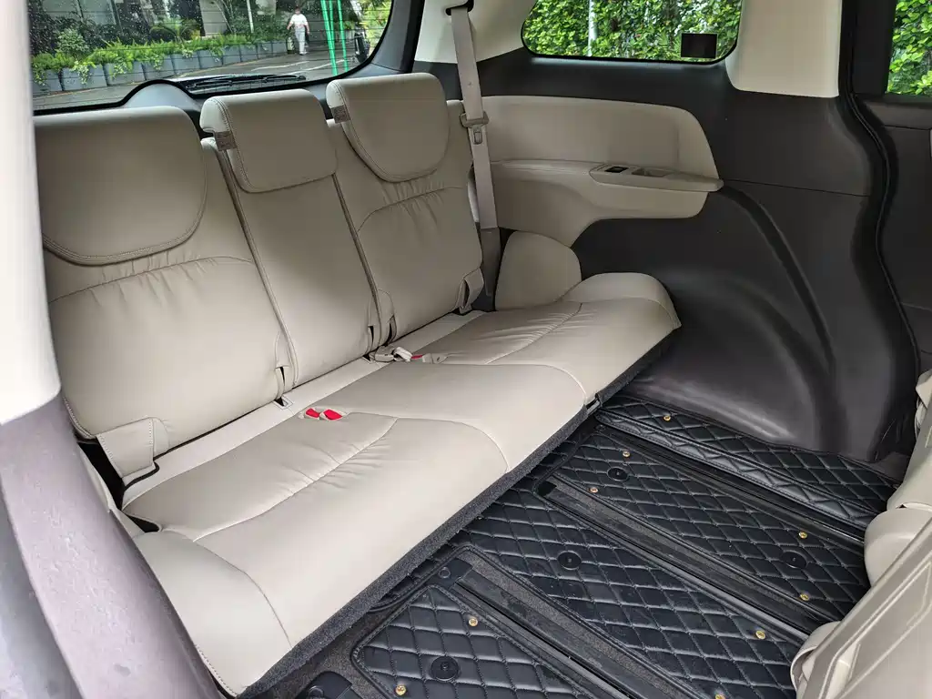 Honda Odyssey 2017 — фото 28