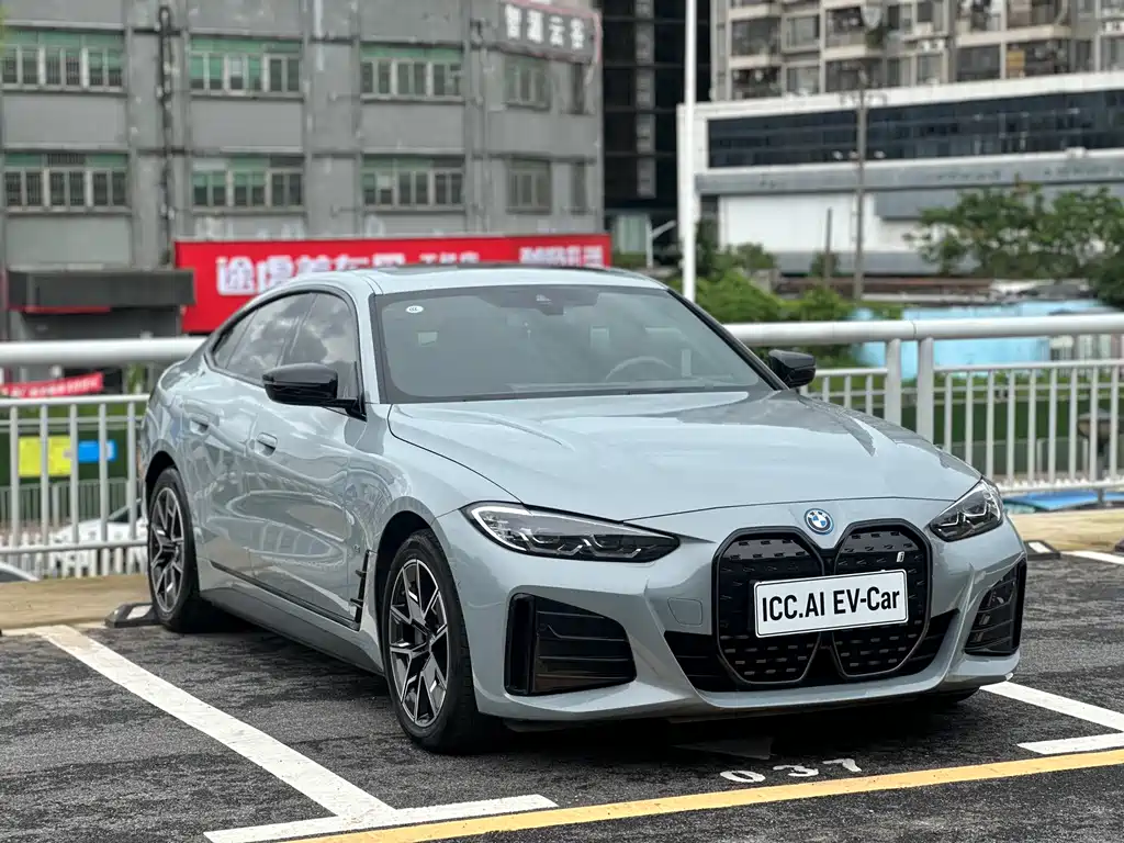 BMW i4 2024 — фото 3