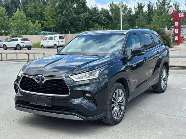 Toyota Highlander 2023