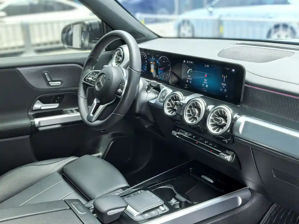Mercedes-Benz GLB 2022 — фото 18